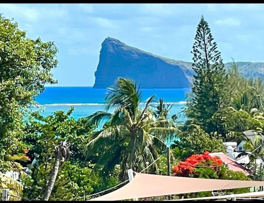 Penthouse Vue Sur Mer 200M2 Pereybere Beach Exterior photo