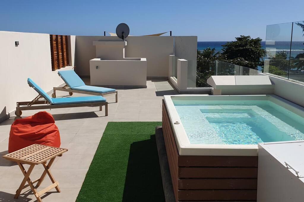 Penthouse Vue Sur Mer 200M2 Pereybere Beach Exterior photo